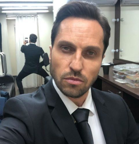 Артур Пирожков 😏😂